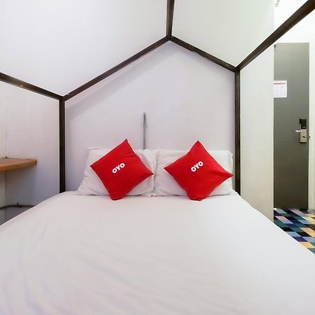 Spot On Junction Hostel 마카티 외부 사진