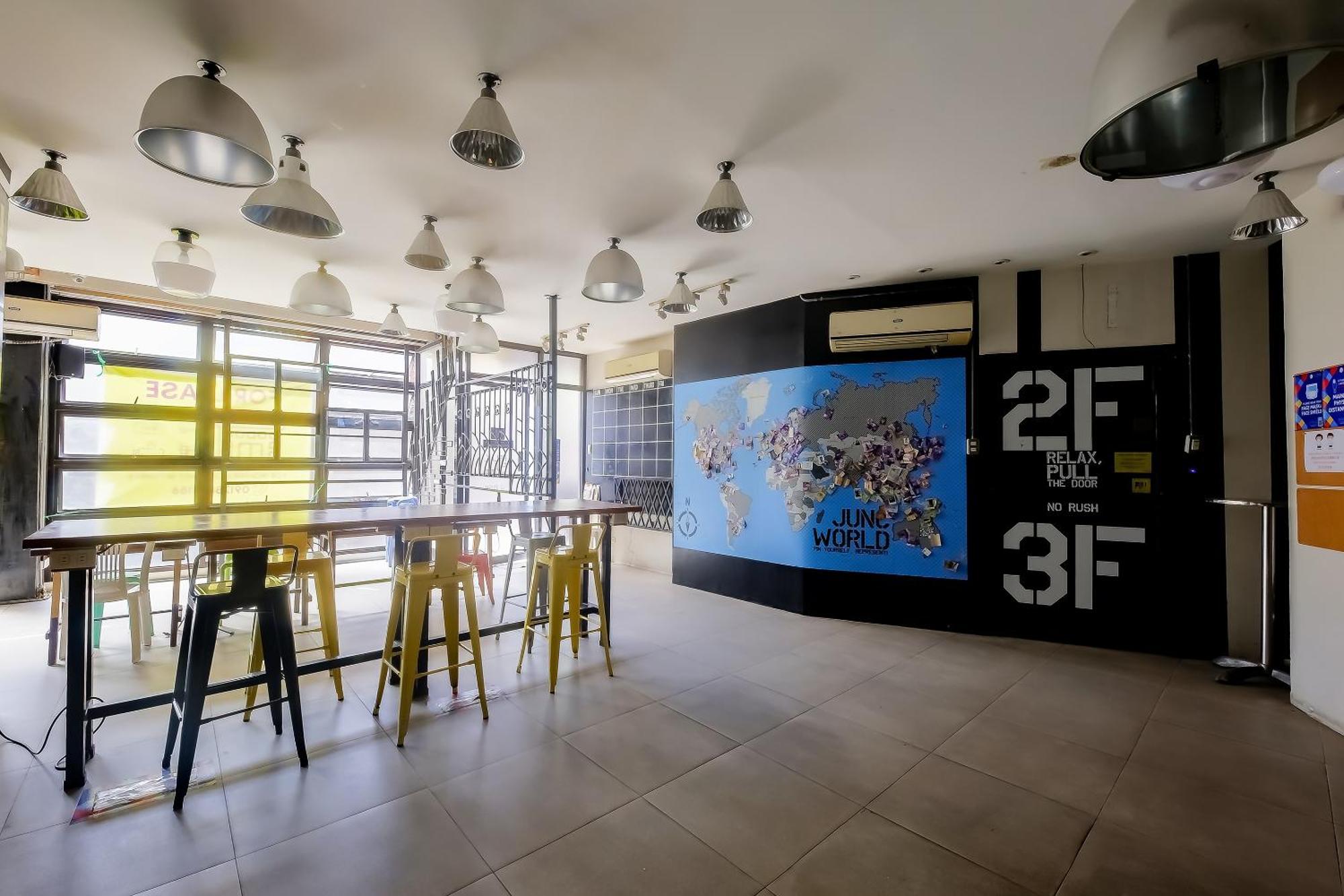Spot On Junction Hostel 마카티 외부 사진