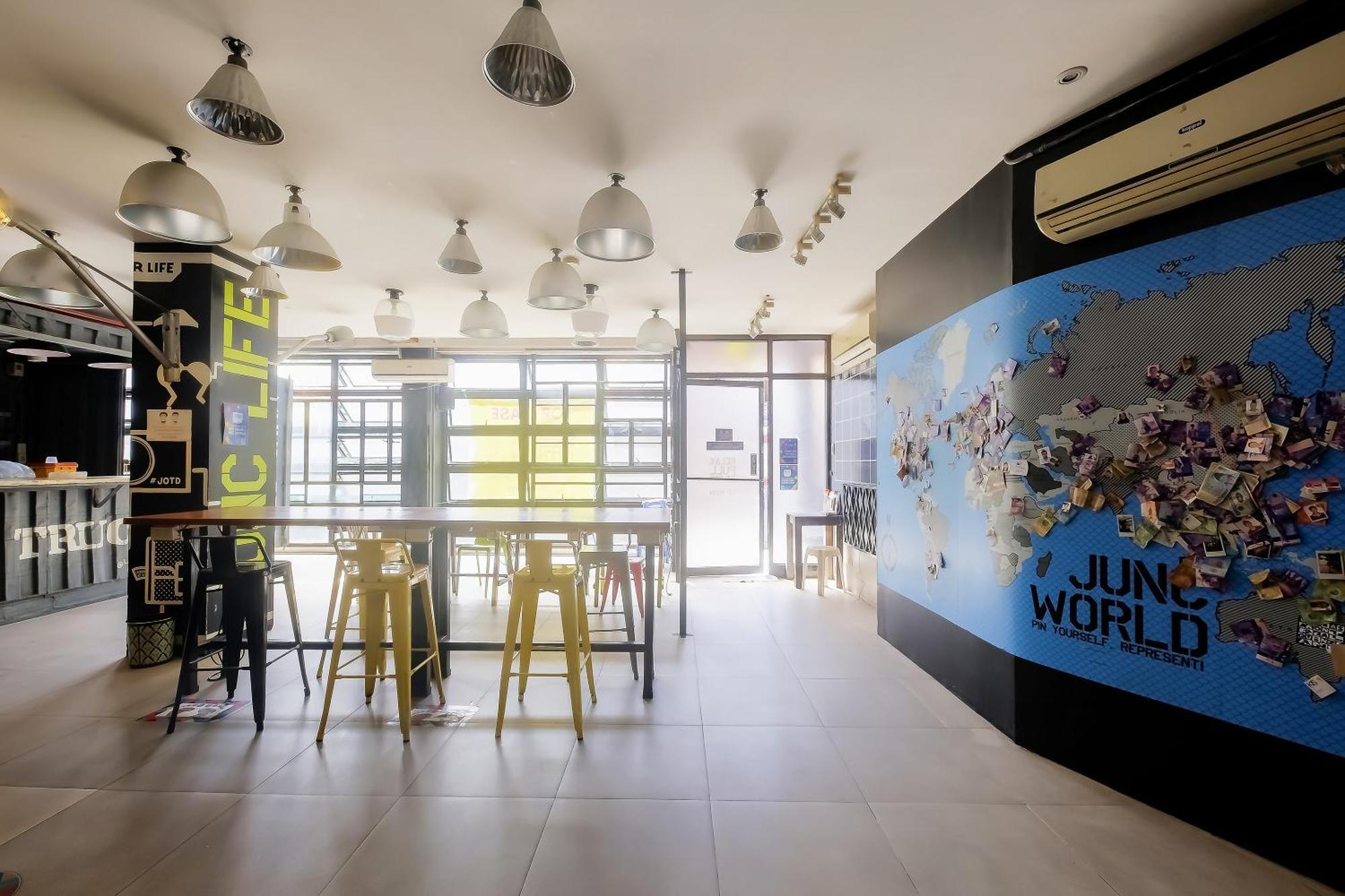 Spot On Junction Hostel 마카티 외부 사진