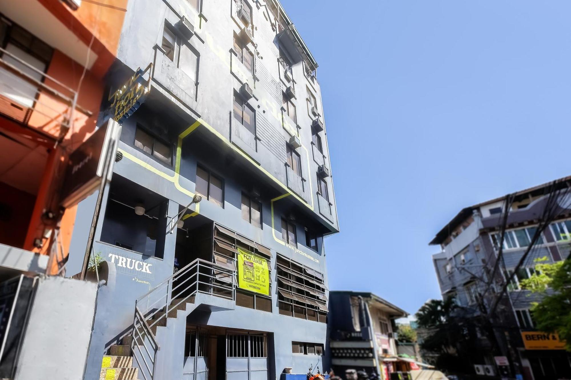 Spot On Junction Hostel 마카티 외부 사진