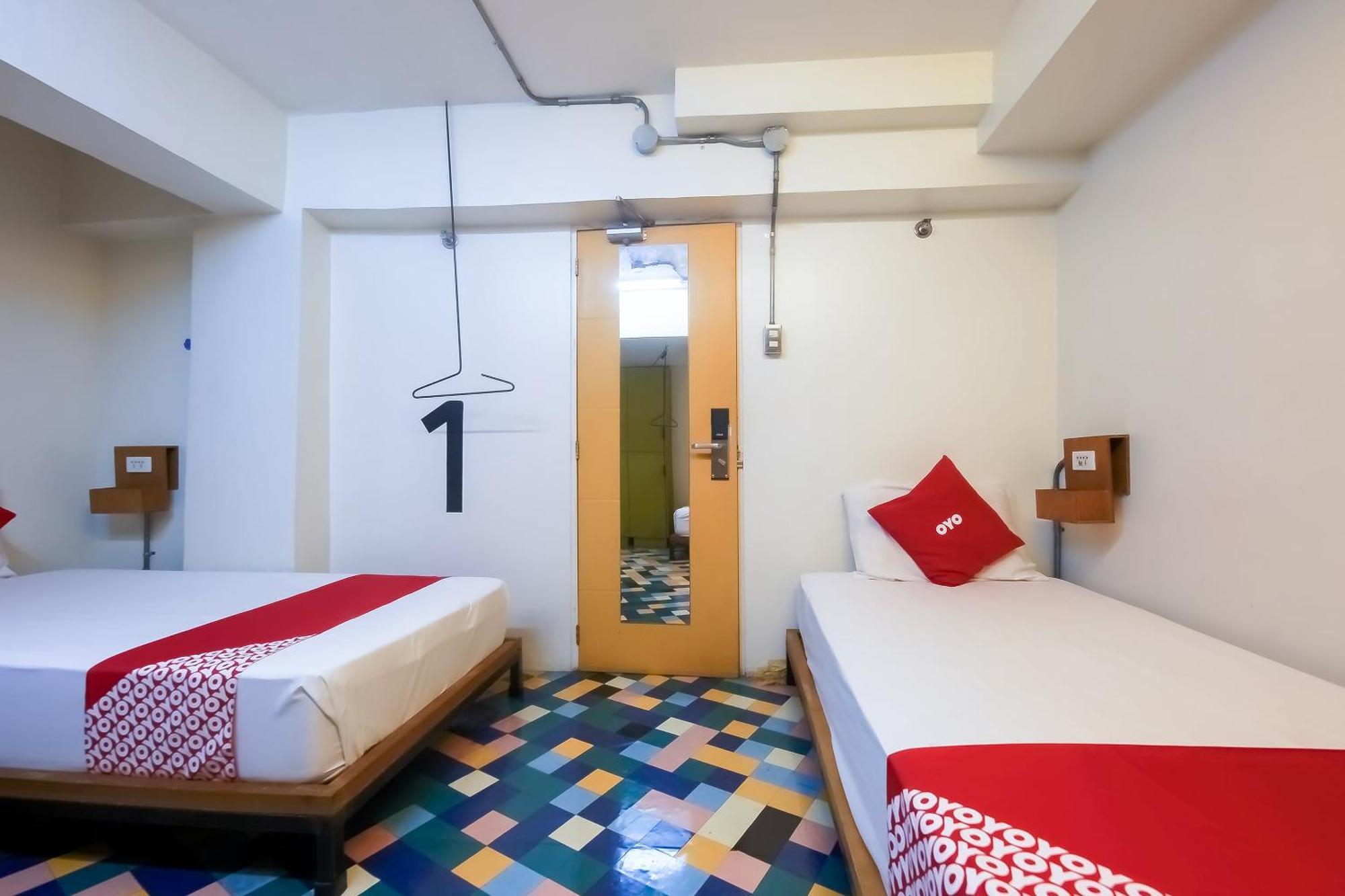 Spot On Junction Hostel 마카티 외부 사진