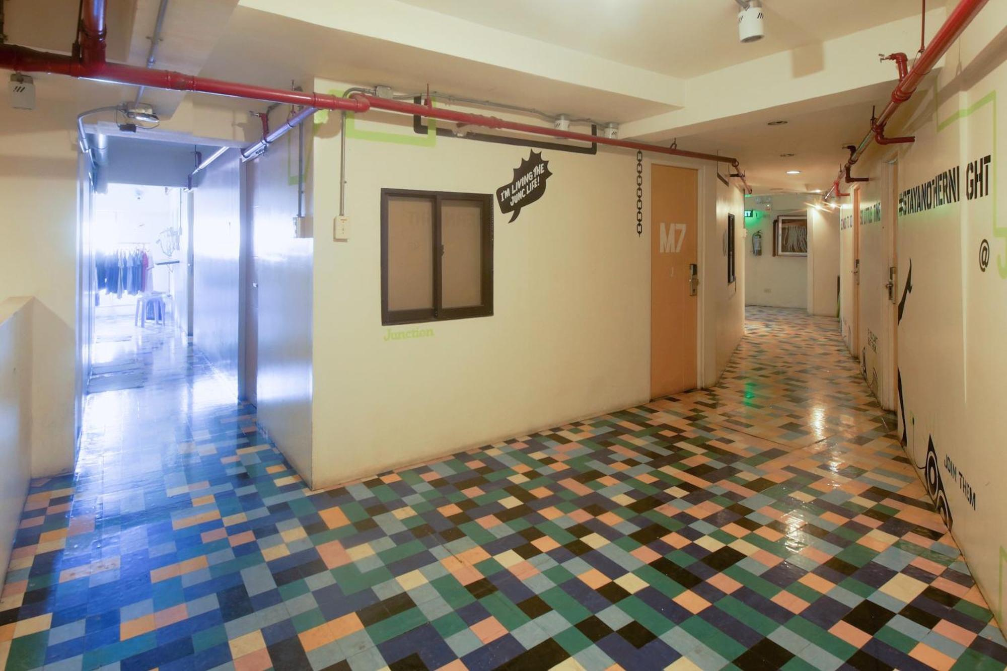 Spot On Junction Hostel 마카티 외부 사진